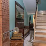 Guesthost - The House Of Harry Potter And A Story