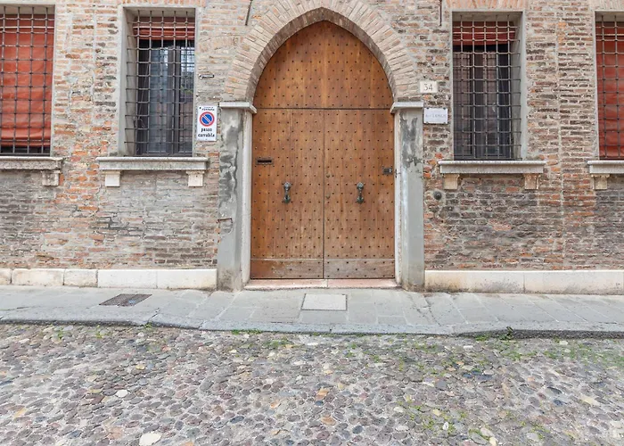 Guesthost - The House Of Harry Potter And A Story * Ferrara