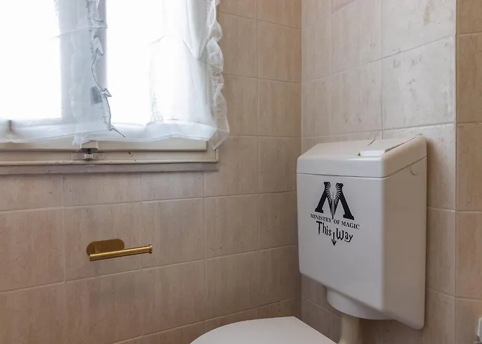 Guesthost - The House Of Harry Potter And A Story Appartement