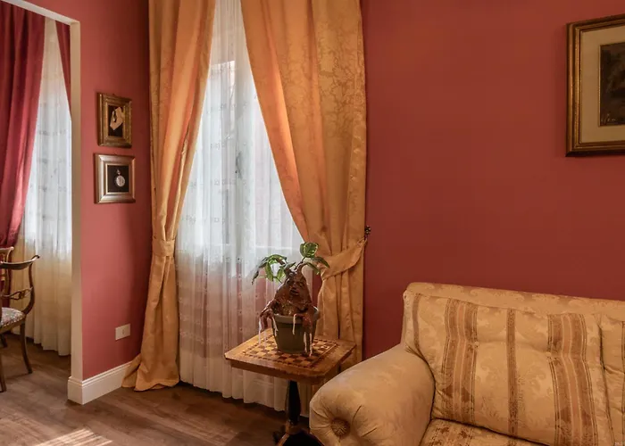 Guesthost - The House Of Harry Potter And A Story Apartment *