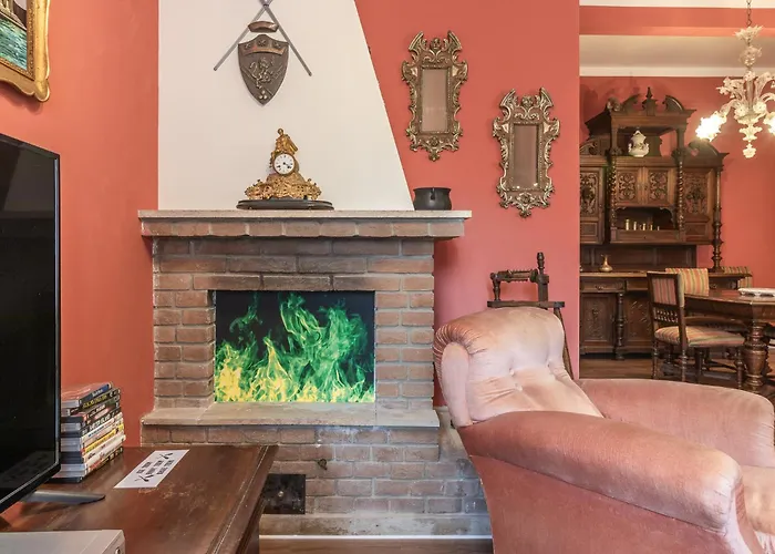 Guesthost - The House Of Harry Potter And A Story Apartment