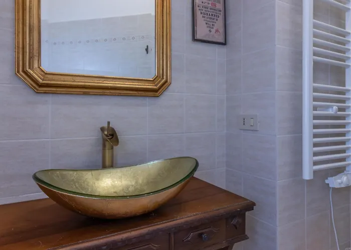 Guesthost - The House Of Harry Potter And A Story Apartment