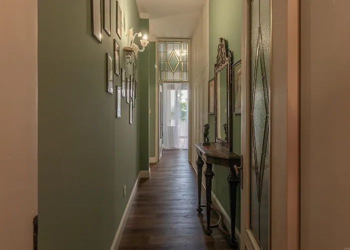 Guesthost - The House Of Harry Potter And A Story Appartement Ferrara