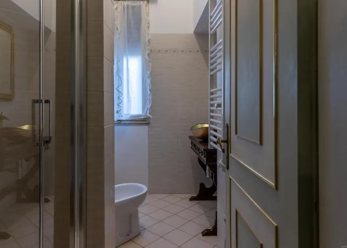 Guesthost - The House Of Harry Potter And A Story Apartment Ferrara