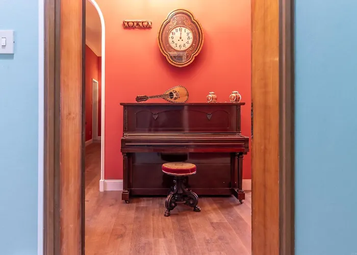 Guesthost - The House Of Harry Potter And A Story Ferrara